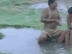 Mast Mast Aunty Ke Mast Mast Jalwe