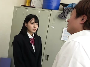 性処理ペットの女子マネうみちゃんを突きまくる禁断SEX